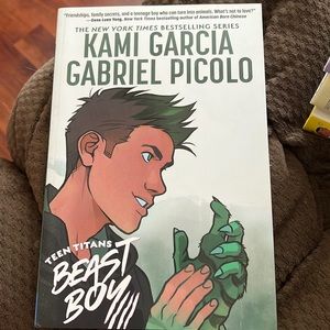 Teen Titans Beast Boy by Kami Garcia and Gabriel Picolo.